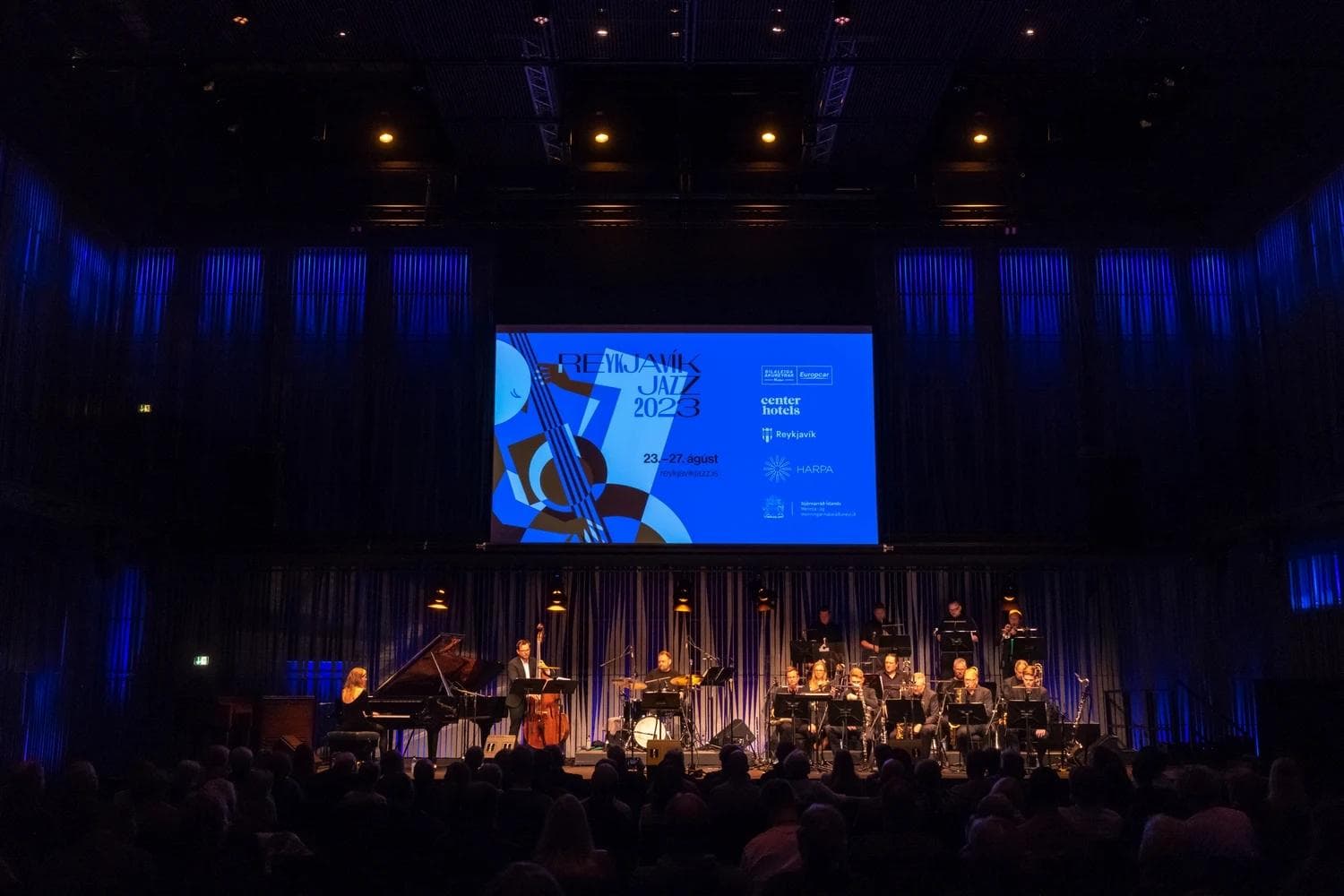 Tónleikaraðir og hátíðir